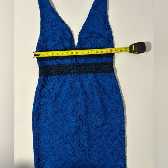 Diane von Furstenberg Viera Embroidered Lace Dress Cobalt Blue 10 pencil slim - Picture 9 of 9